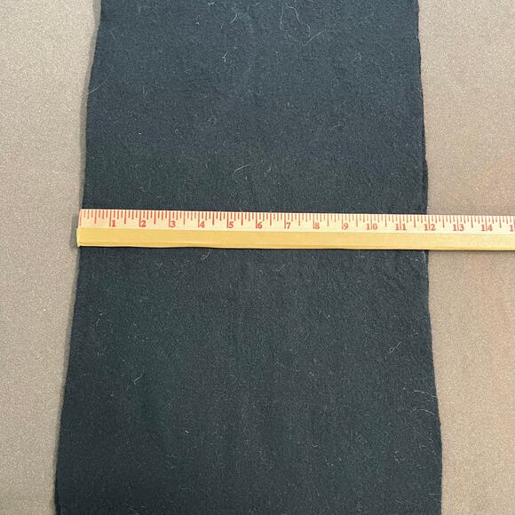 Yves Saint Laurent Wool & Cashmere Scarf 90% Wool 10% Cashmere Brand New Unisex - Picture 8 of 10